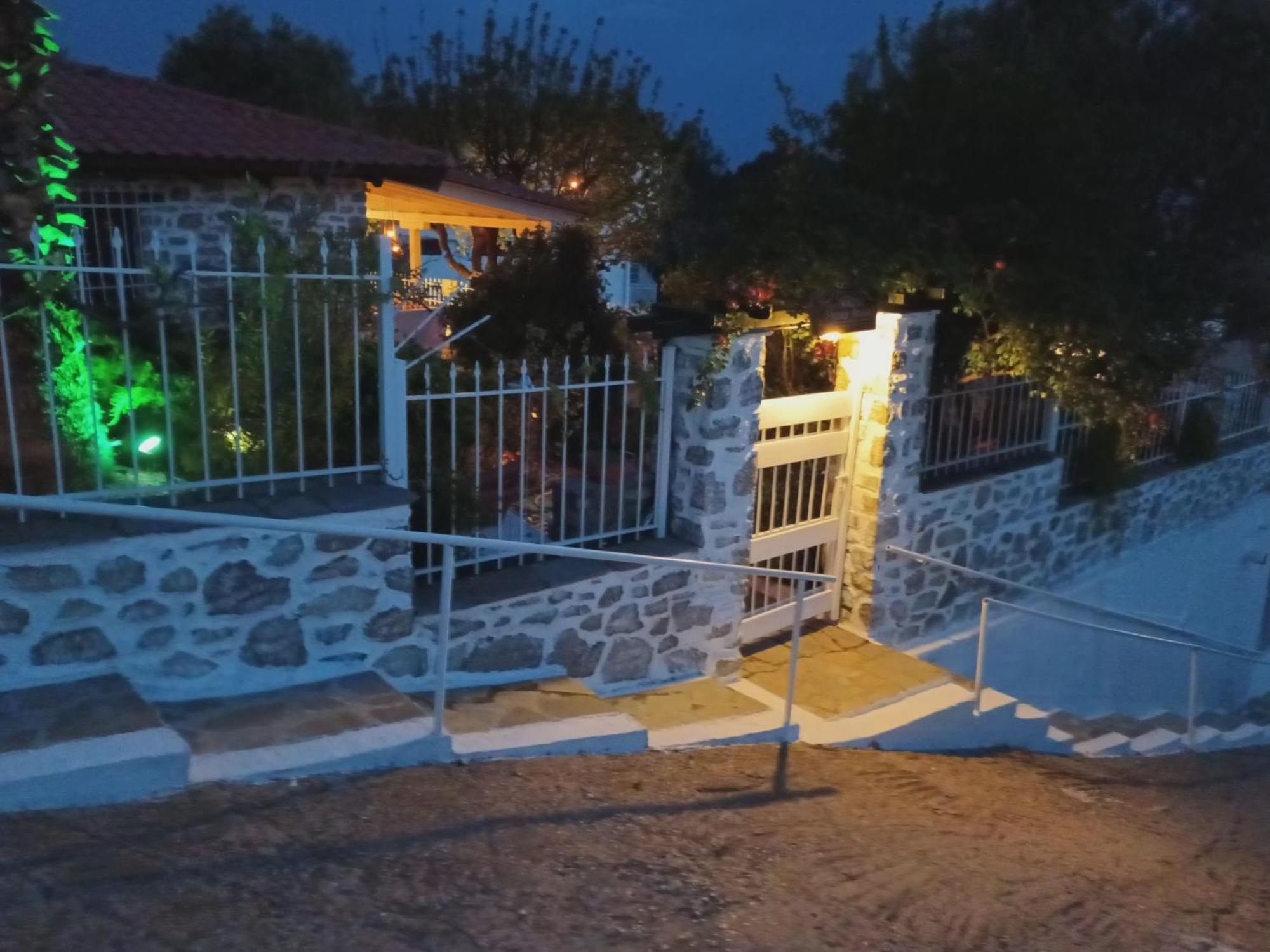 Nikos Stone House 80M From The Beach With Wifi Геракини Екстериор снимка